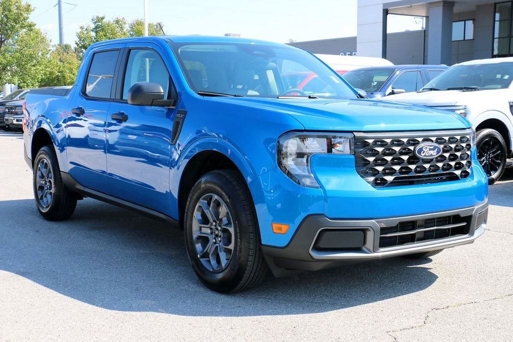 New 2026 Ford Maverick XLT FWD image 4