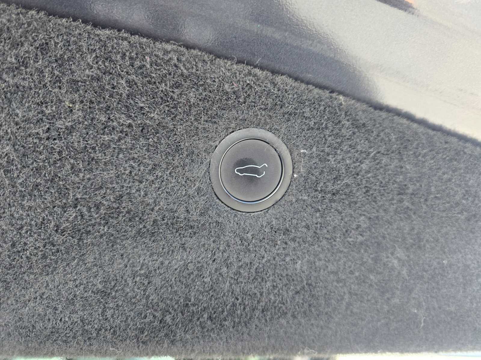 Used 2024 Tesla Model X AWD/4WD image 18