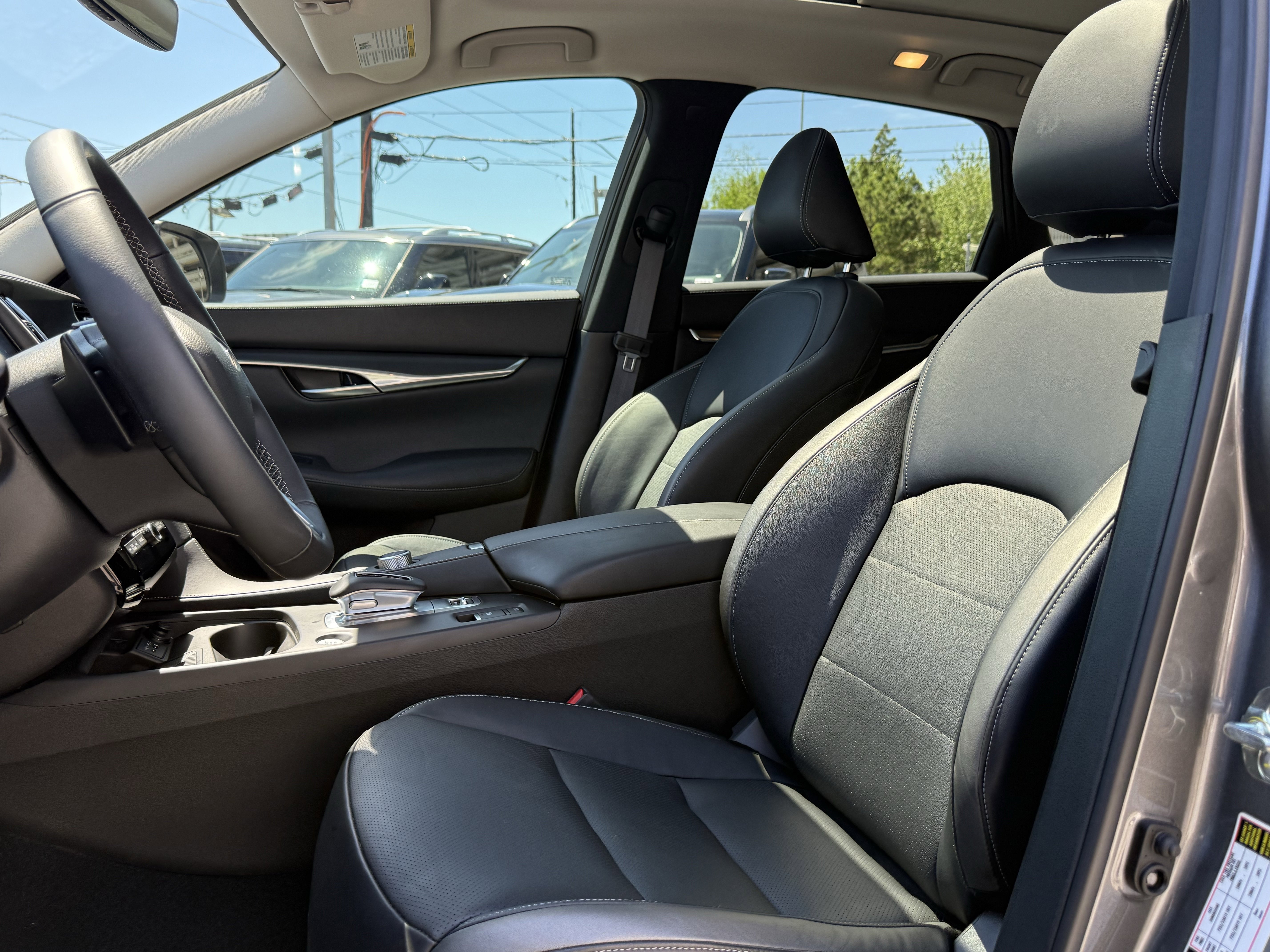 Certified 2025 INFINITI QX50 Luxe image 13