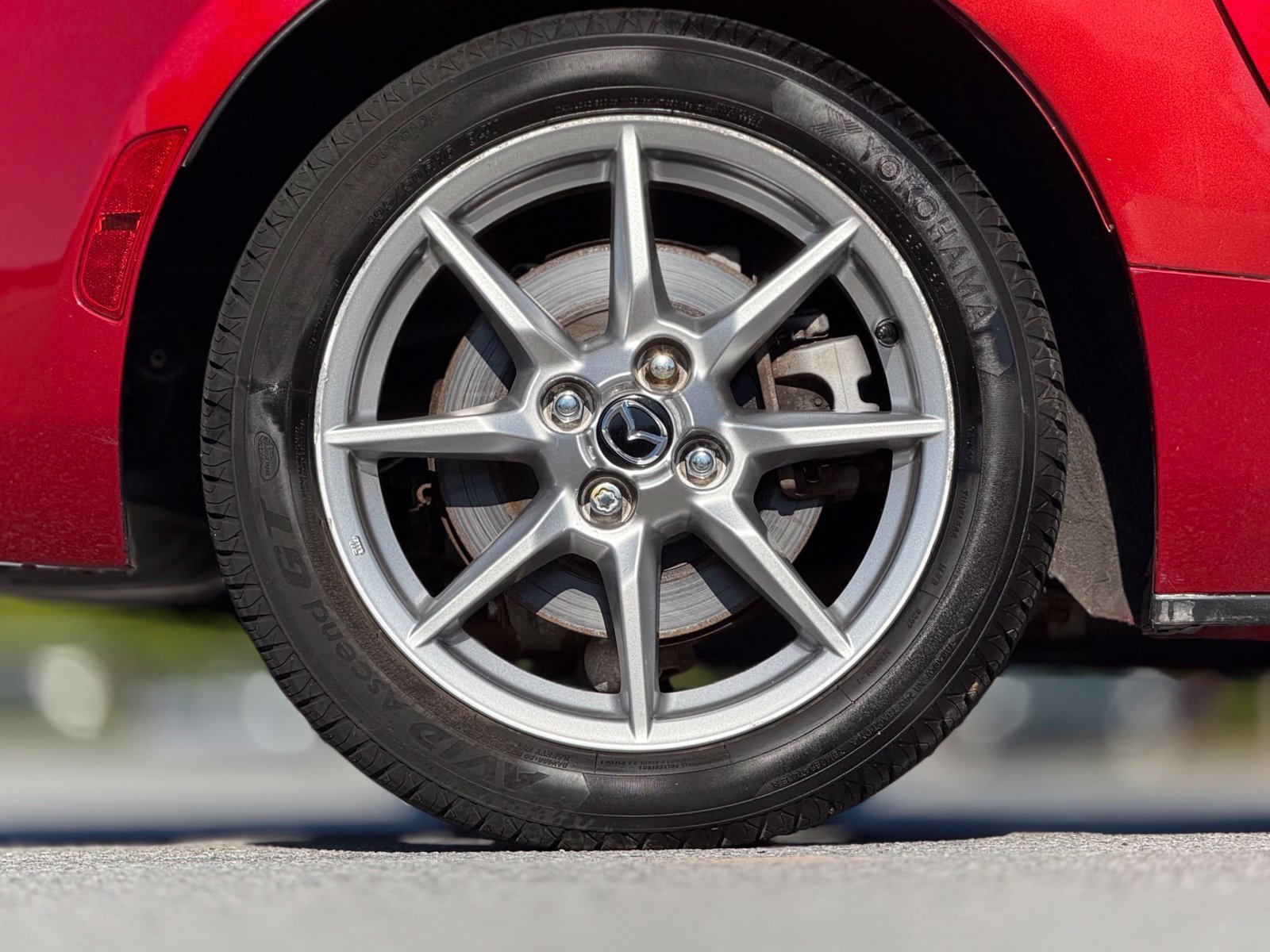 Used 2016 MAZDA MX-5 Miata Sport RWD image 18