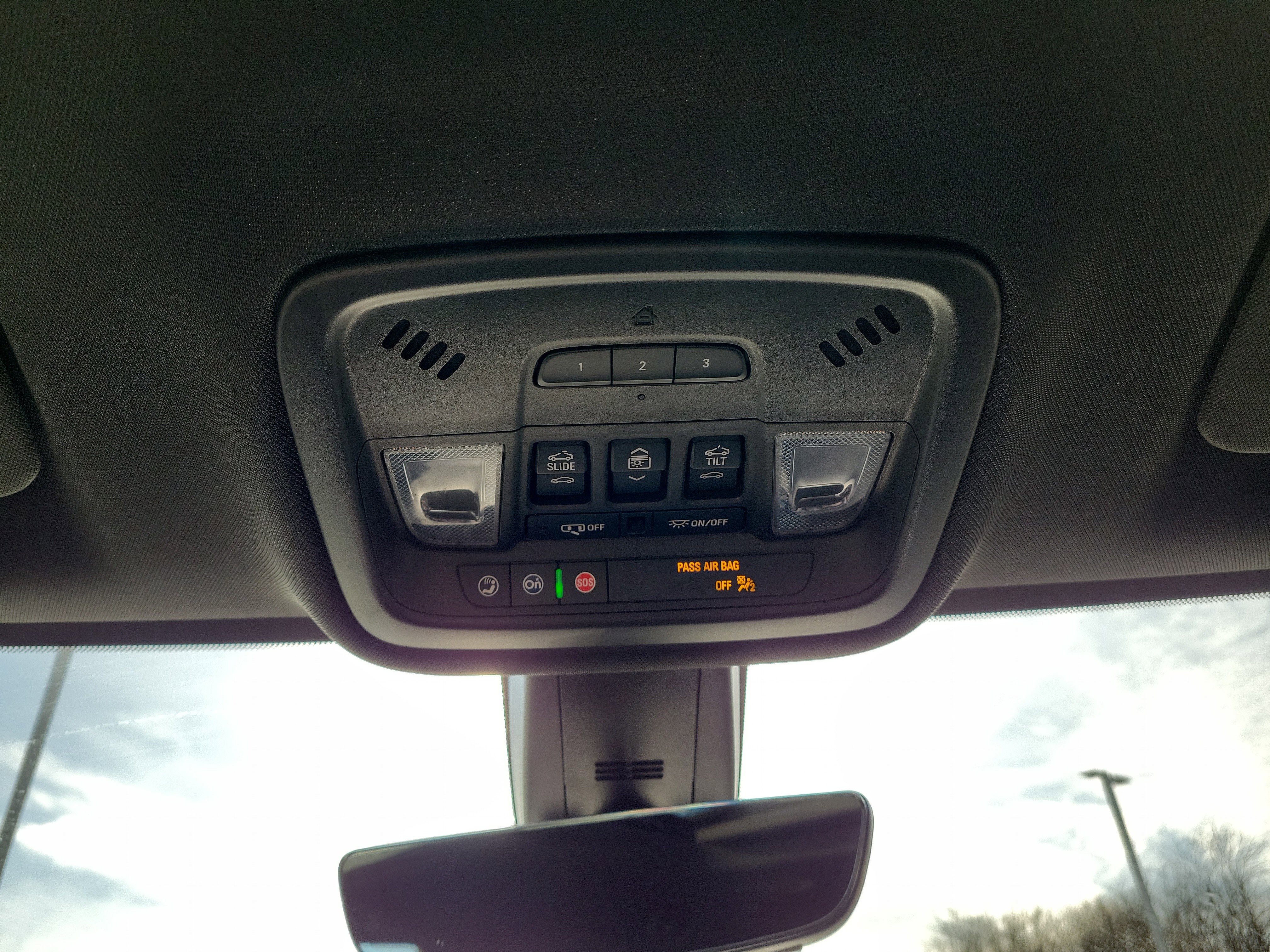 Used 2022 Chevrolet Traverse Premier w/ LPO, Floor Liner Package image 29