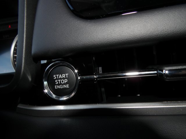 New 2025 Mitsubishi Outlander SE image 24