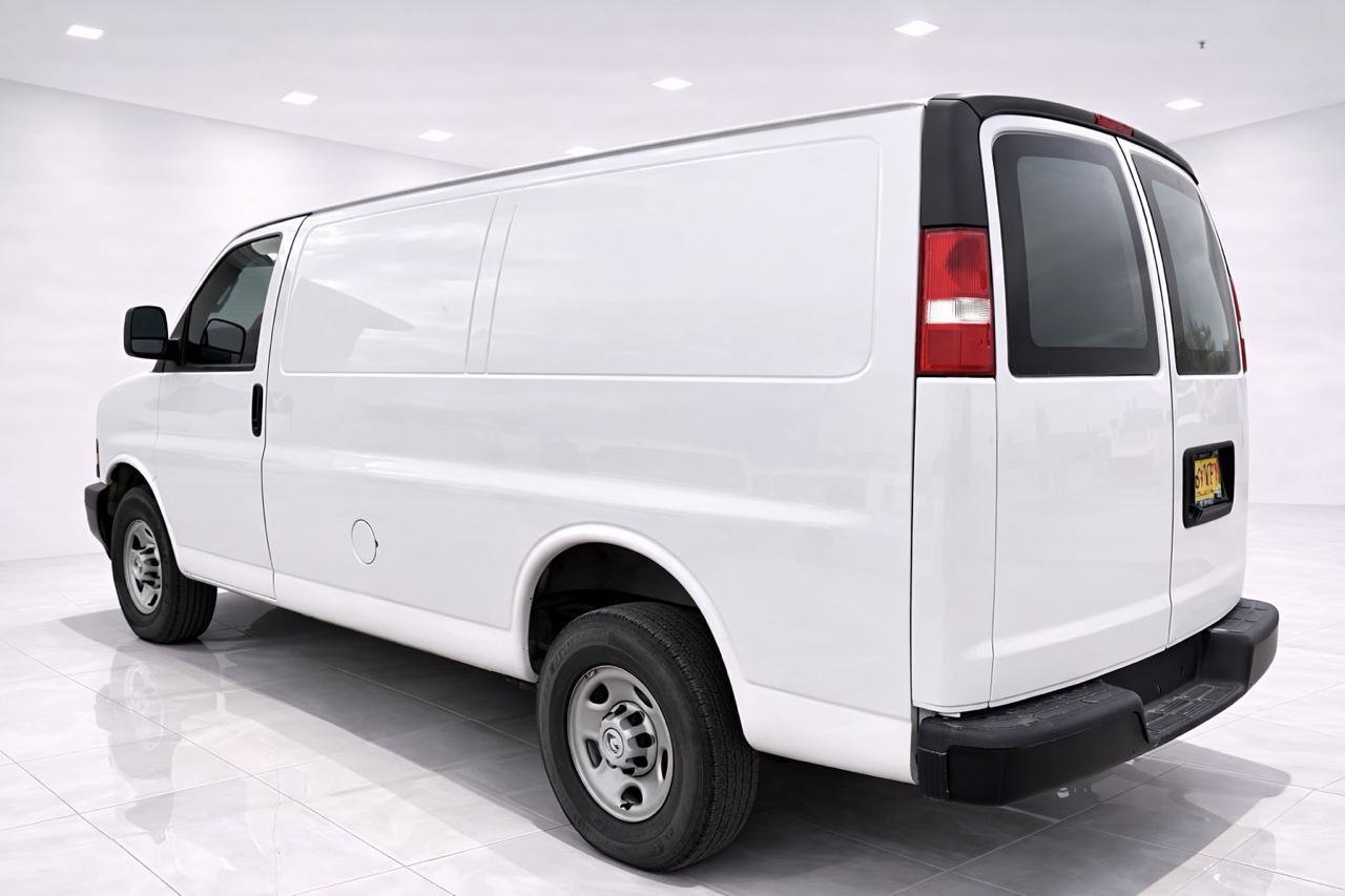 Used 2020 Chevrolet Express 2500 w/ Communications Package RWD image 3