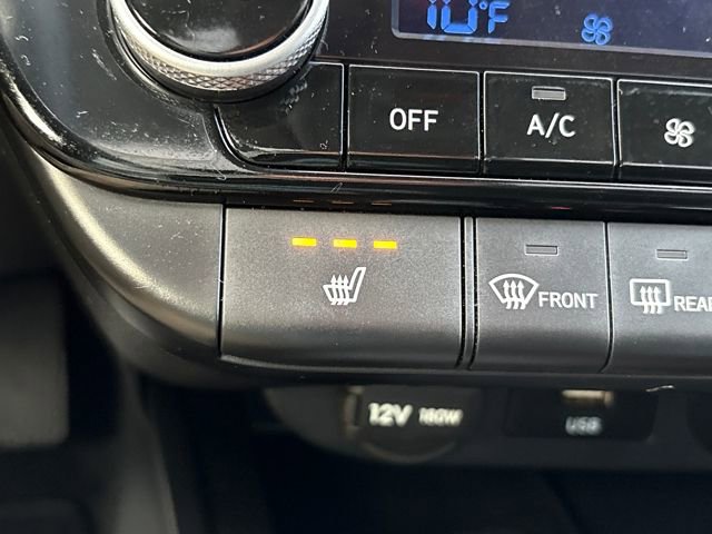 Used 2025 Hyundai Elantra Limited image 18