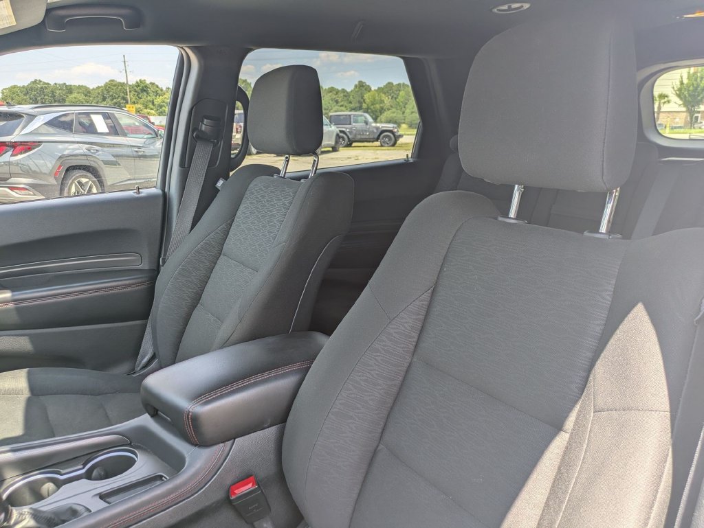 Used 2025 Dodge Durango GT RWD image 15