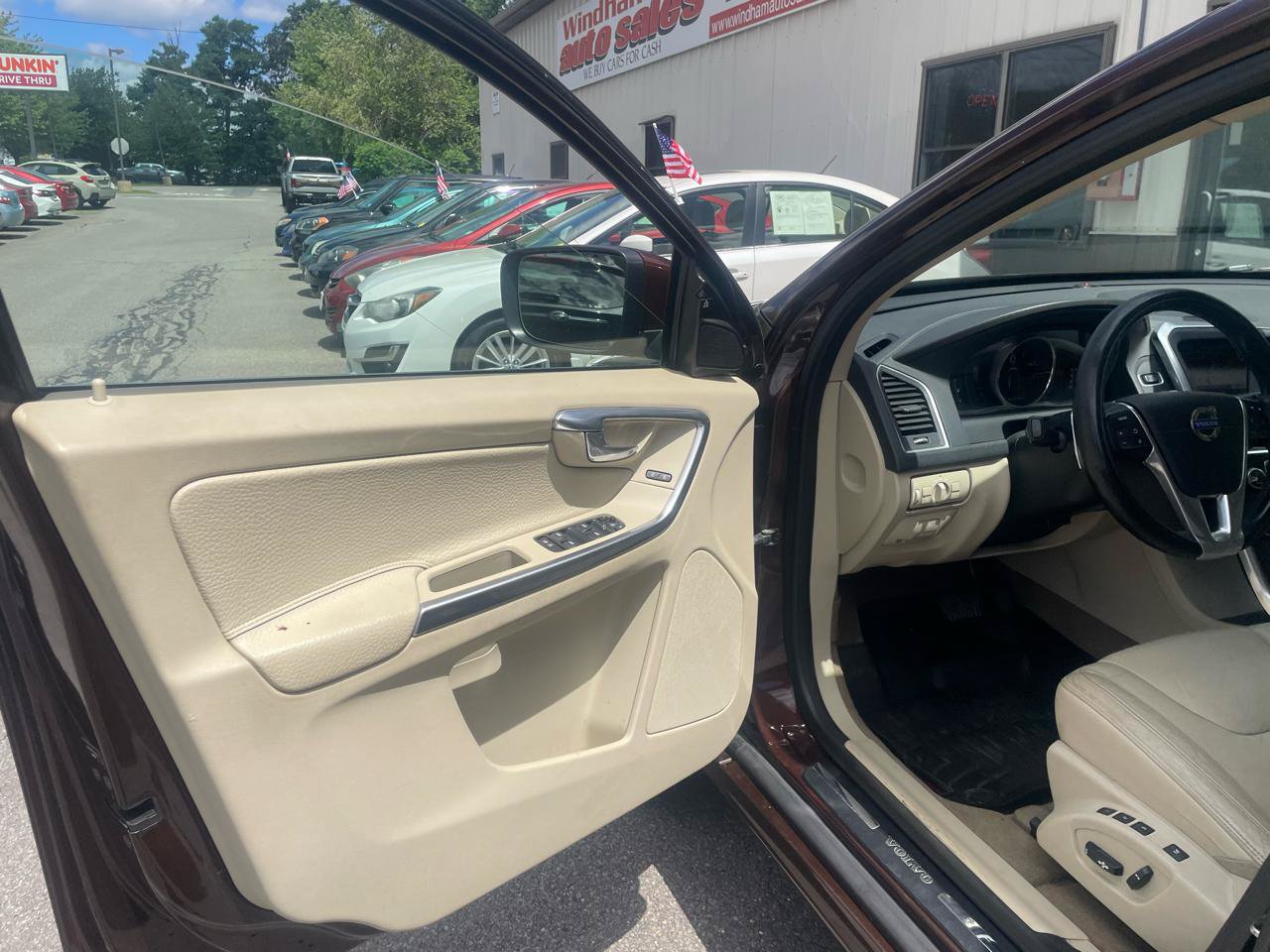 Used 2014 Volvo XC60 T6 AWD/4WD image 10