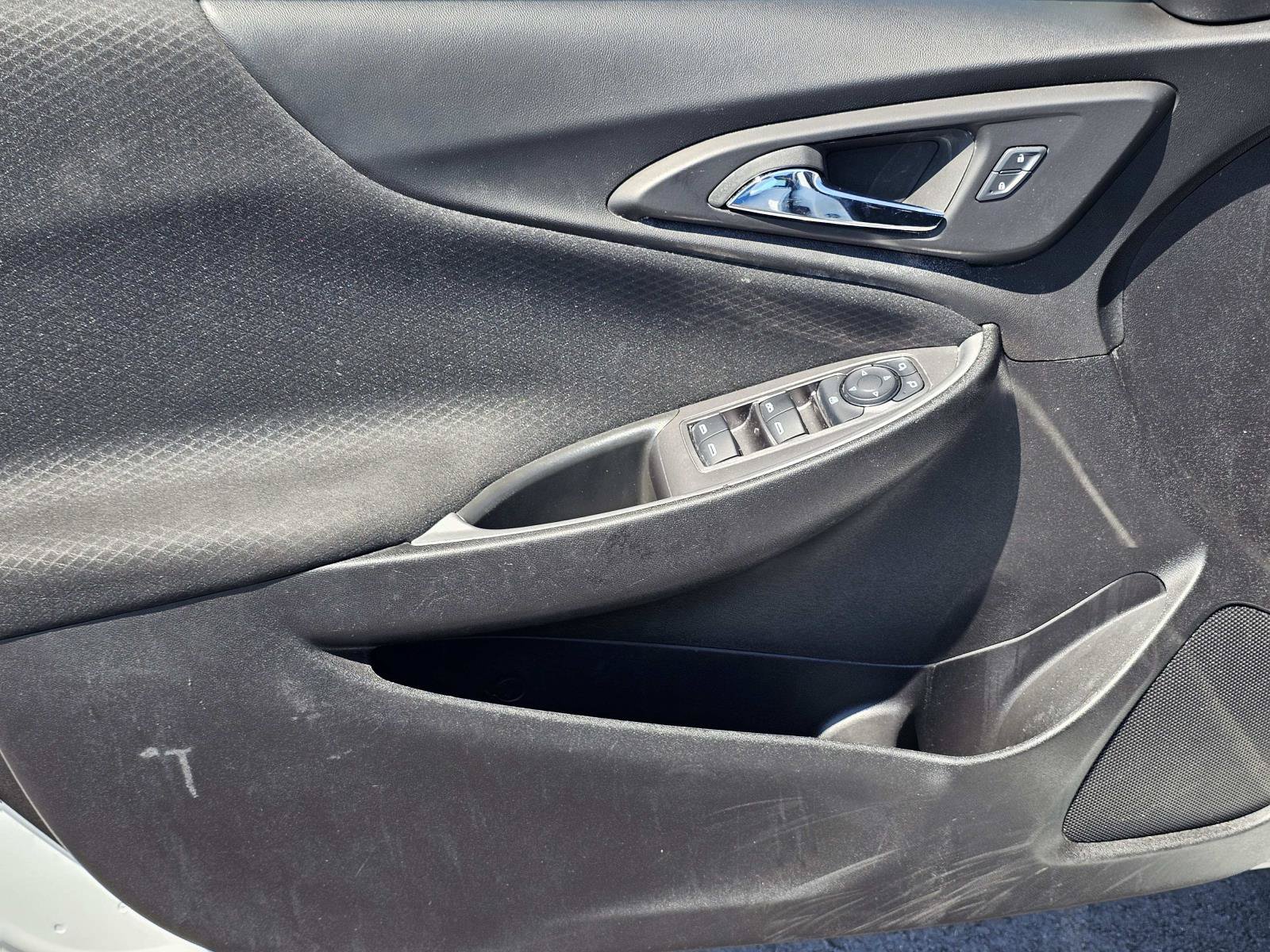 Used 2025 Chevrolet Malibu LT FWD image 14