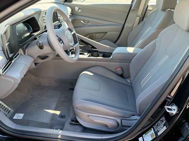 New 2026 Hyundai Elantra SEL Sport Premium FWD image 15