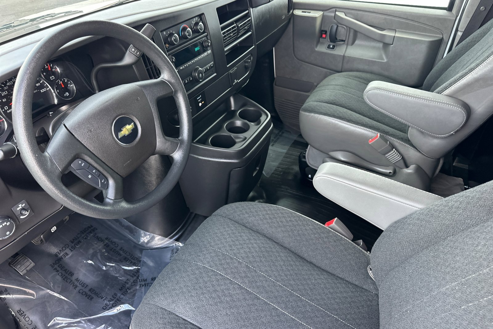 Used 2023 Chevrolet Express 2500 w/ Driver Convenience Package image 10