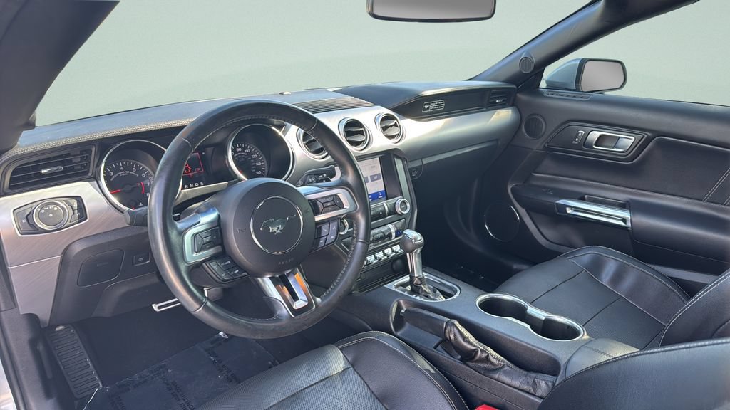 Used 2020 Ford Mustang Premium RWD image 32