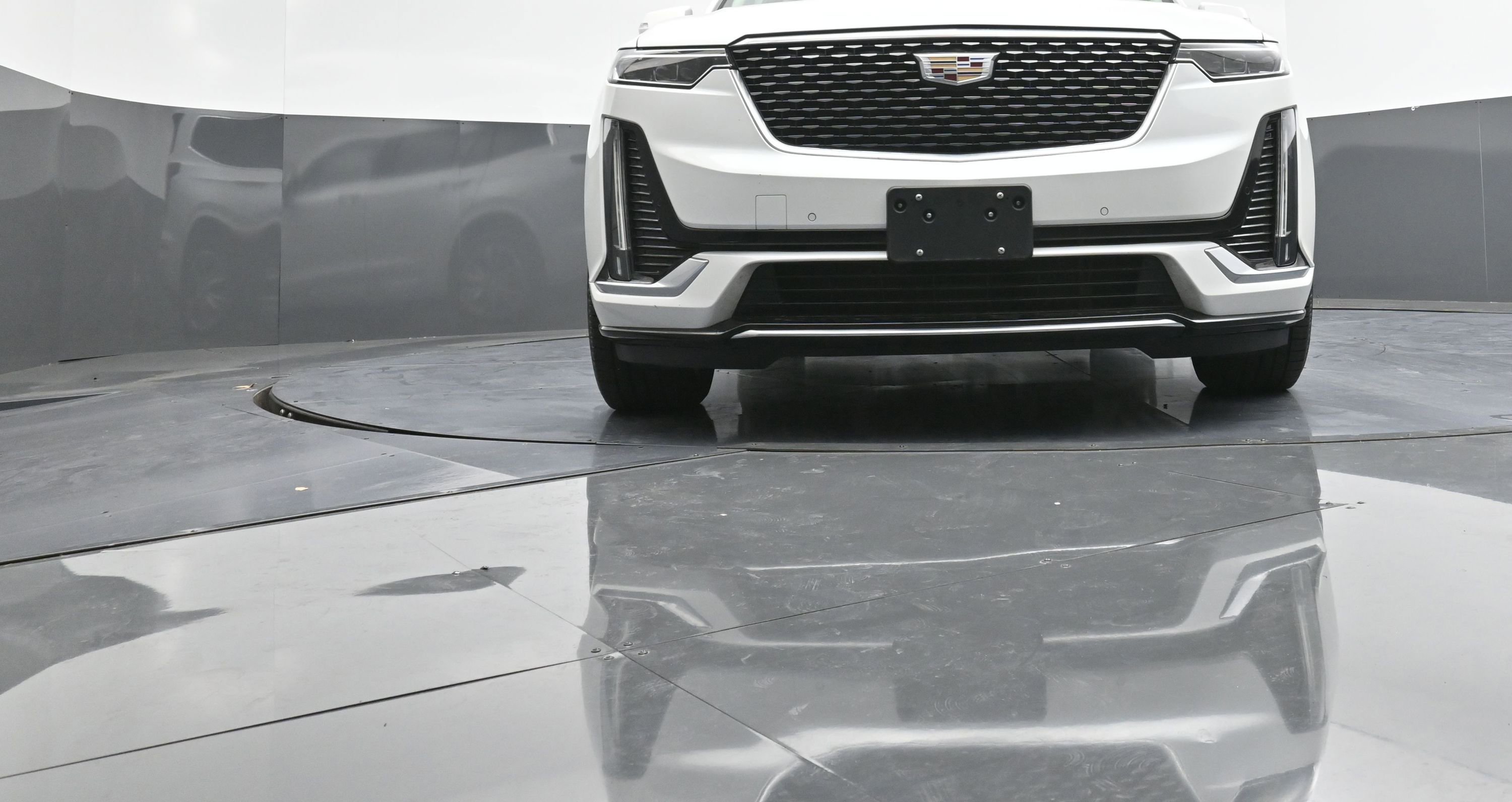 Used 2023 Cadillac XT6 Premium Luxury image 31