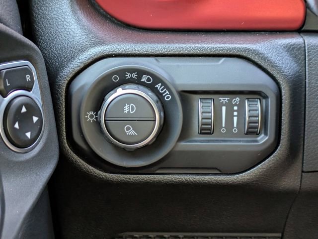 Used 2022 Jeep Gladiator Rubicon w/ Cold Weather Group image 28