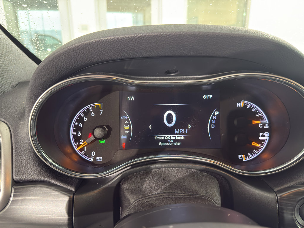 Used 2020 Jeep Grand Cherokee Altitude image 24