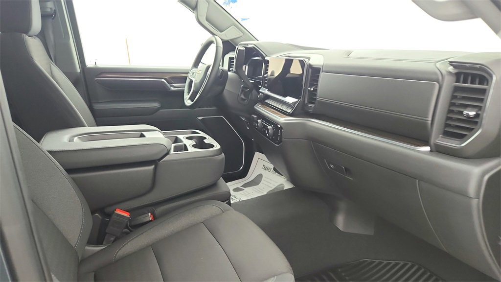 Certified 2025 Chevrolet Silverado 1500 LT image 28