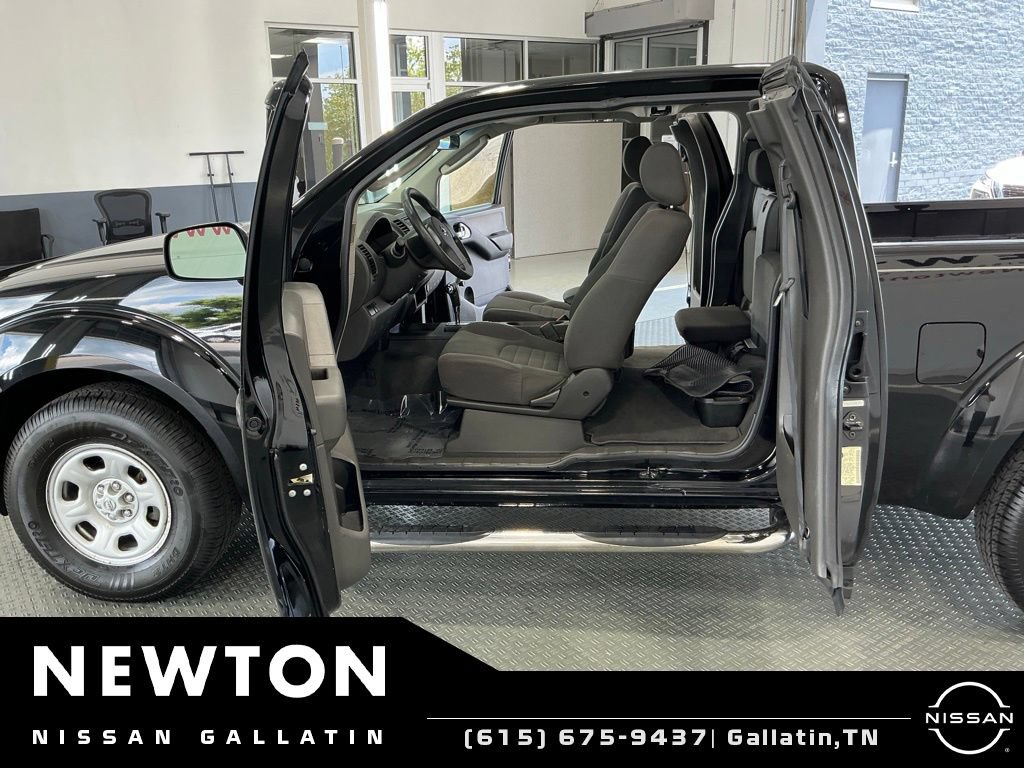 Used 2008 Nissan Frontier SE RWD image 6