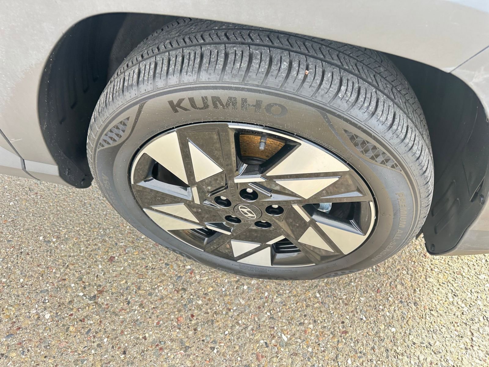 Used 2025 Hyundai Kona SEL image 30