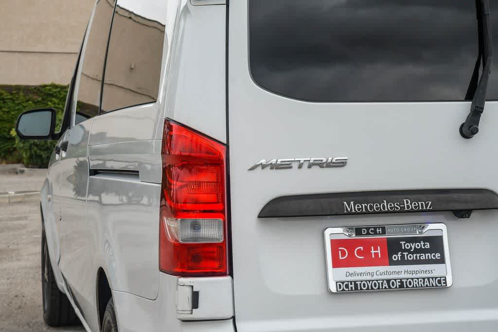Used 2016 Mercedes-Benz Metris Passenger w/ Active Safety Plus Package image 6