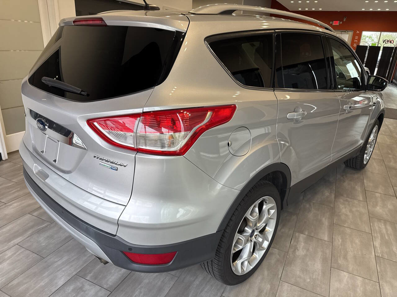 Used 2016 Ford Escape Titanium image 7