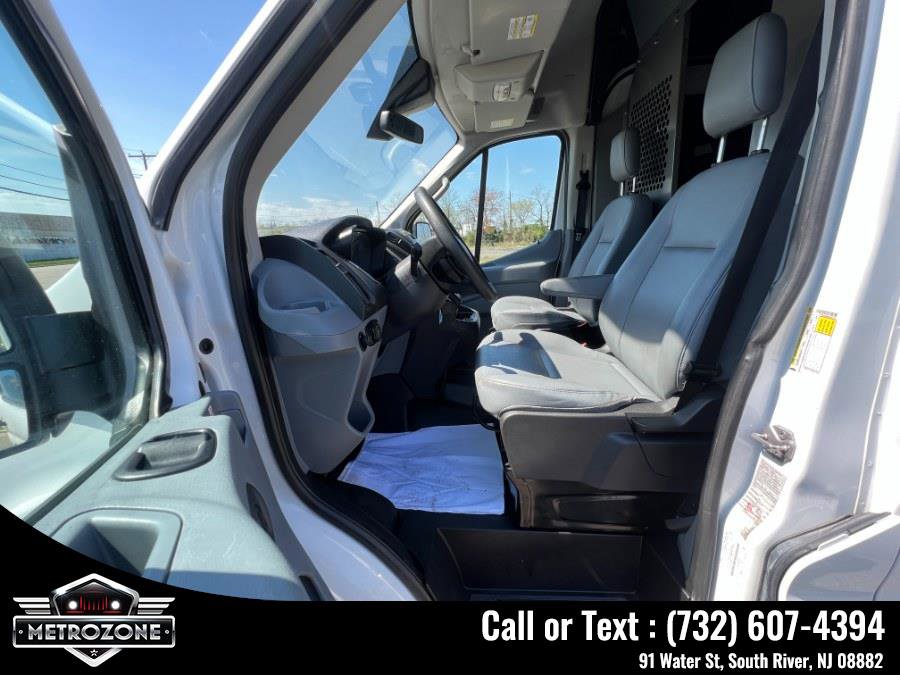 Used 2019 Ford Transit 250 148 High Roof image 21