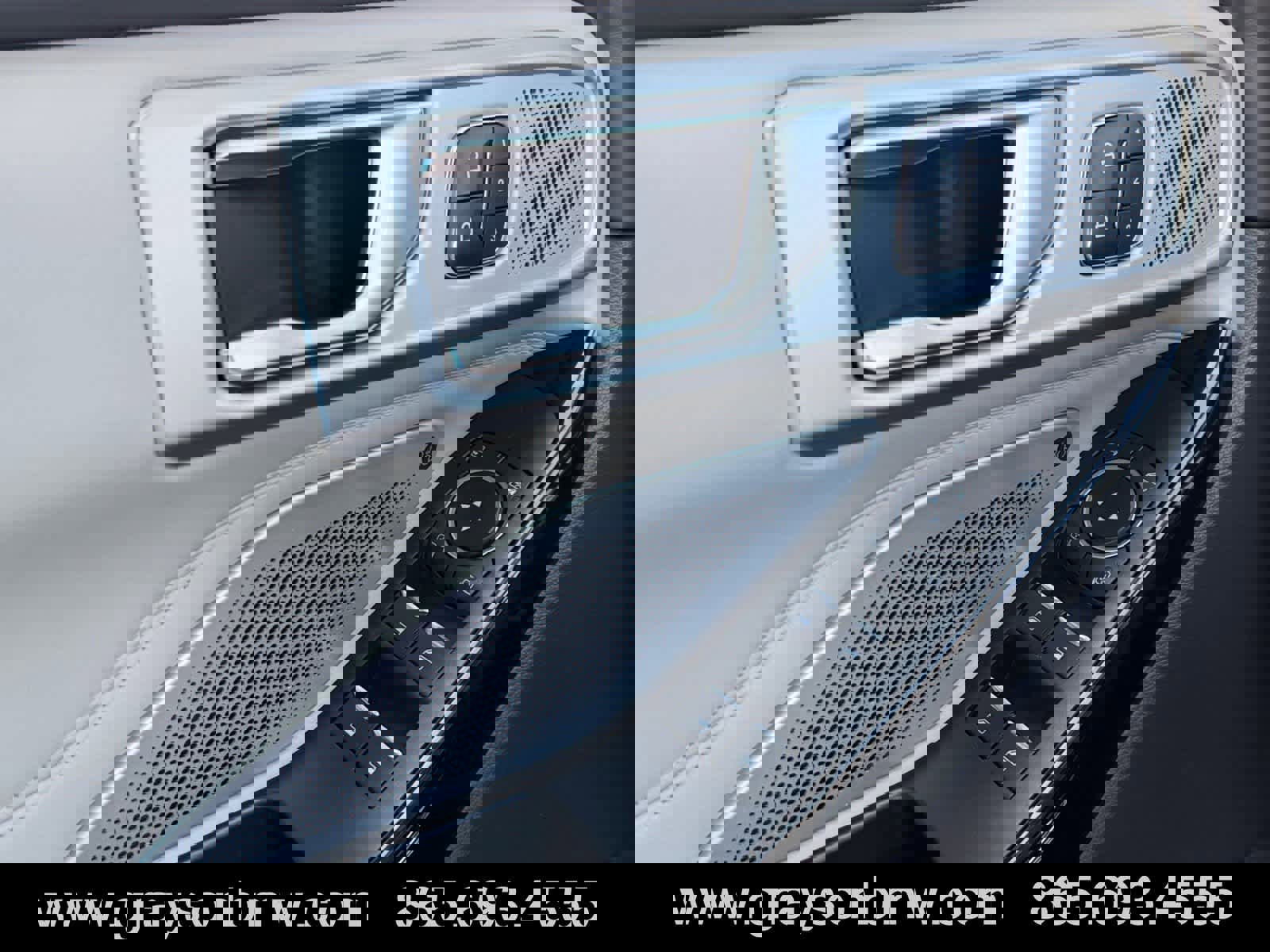 Used 2021 Ford Explorer Platinum w/ Equipment Group 601A image 24