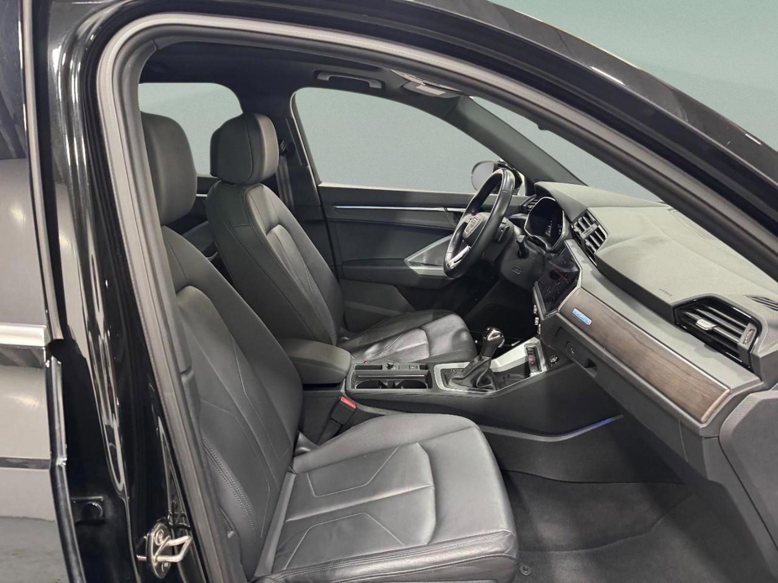 Used 2021 Audi Q3 2.0T Premium Plus w/ Premium Plus Package image 18