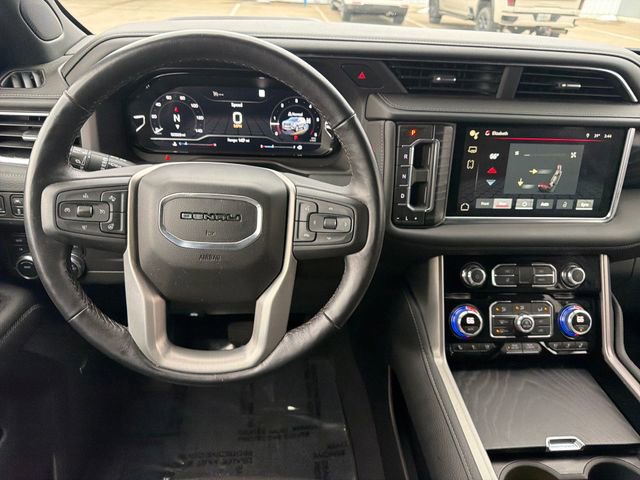 Used 2022 GMC Yukon Denali AWD/4WD image 16