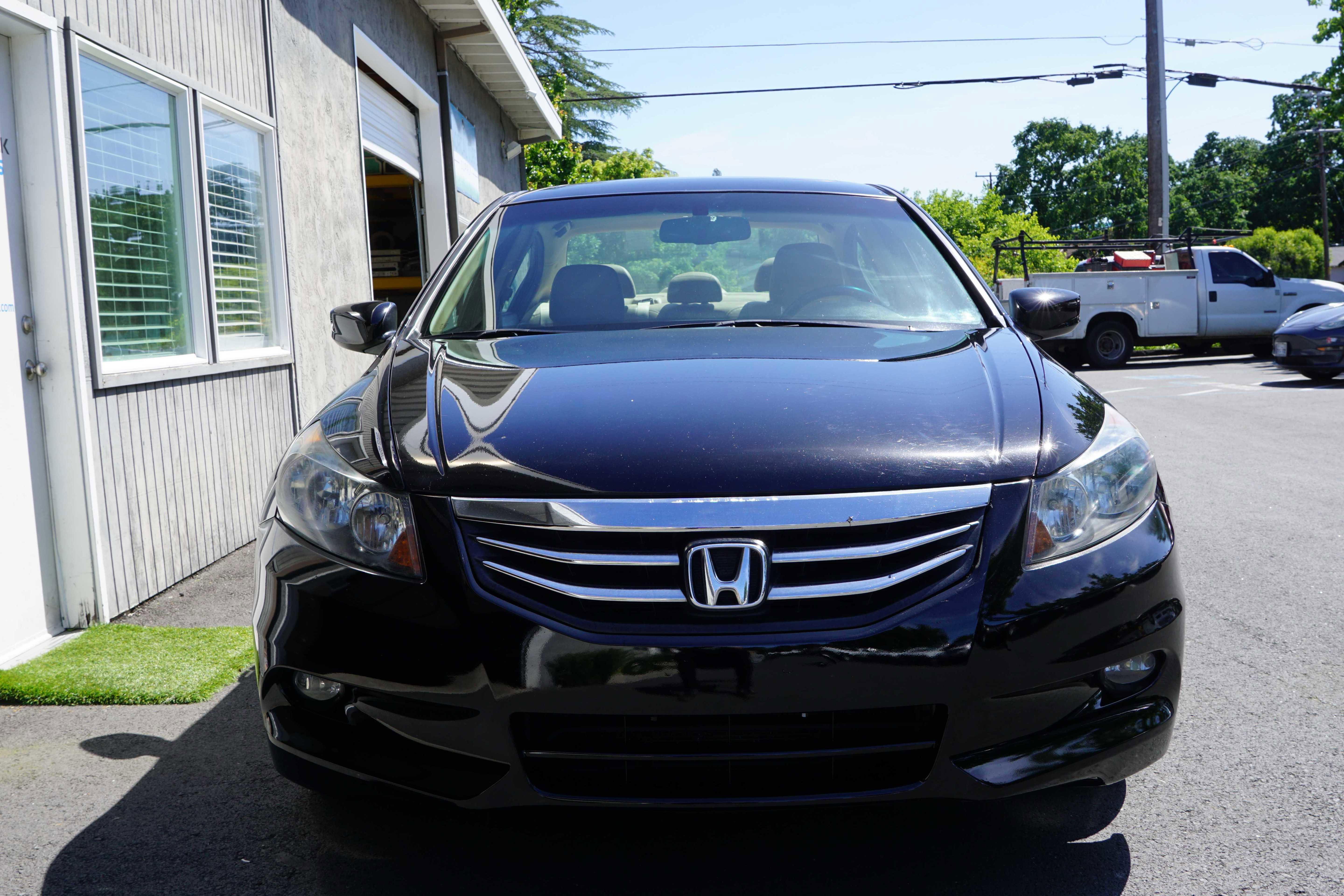 Used 2012 Honda Accord EX-L image 6