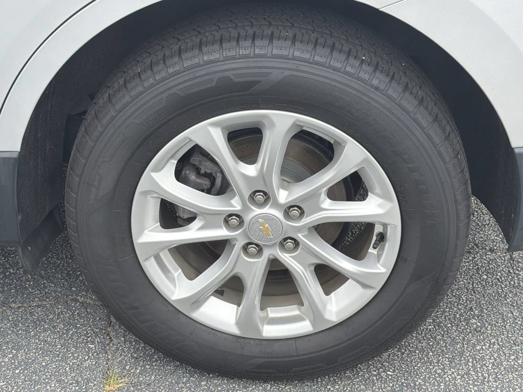 Used 2020 Chevrolet Equinox LT AWD/4WD image 17