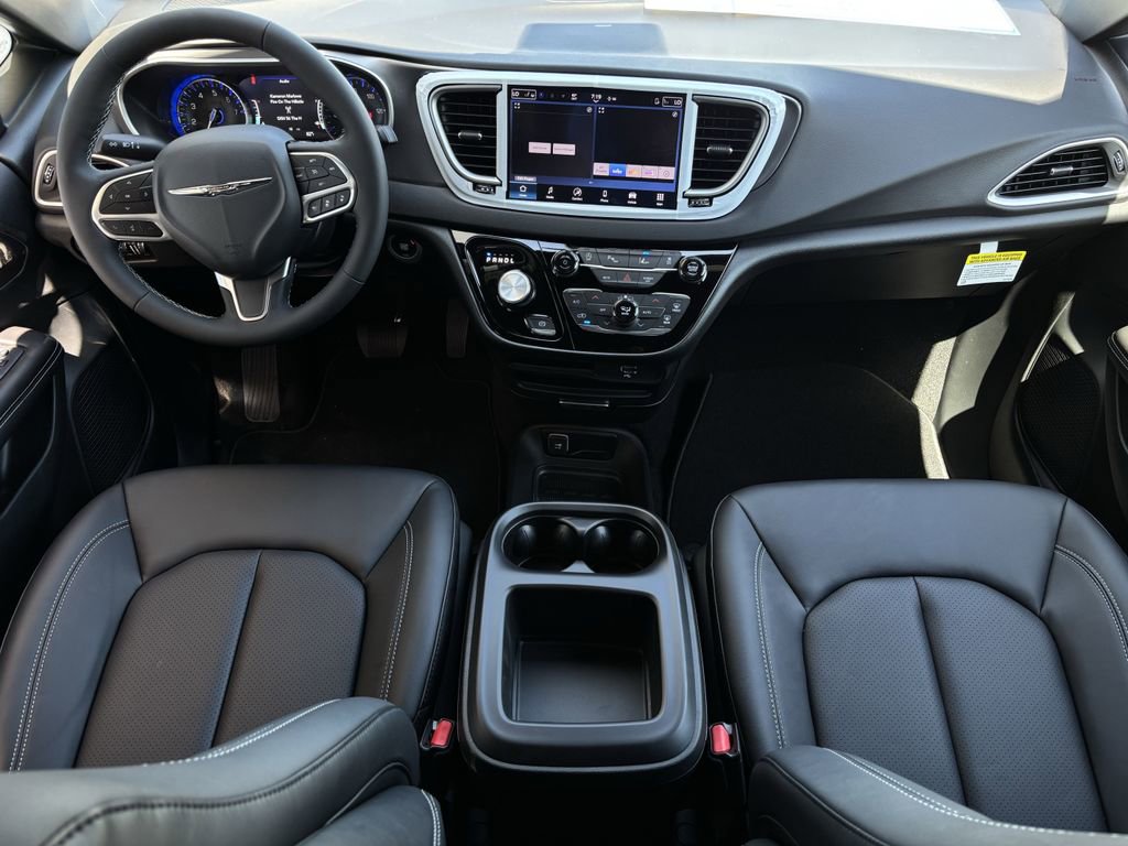 New 2026 Chrysler Voyager LX FWD image 9