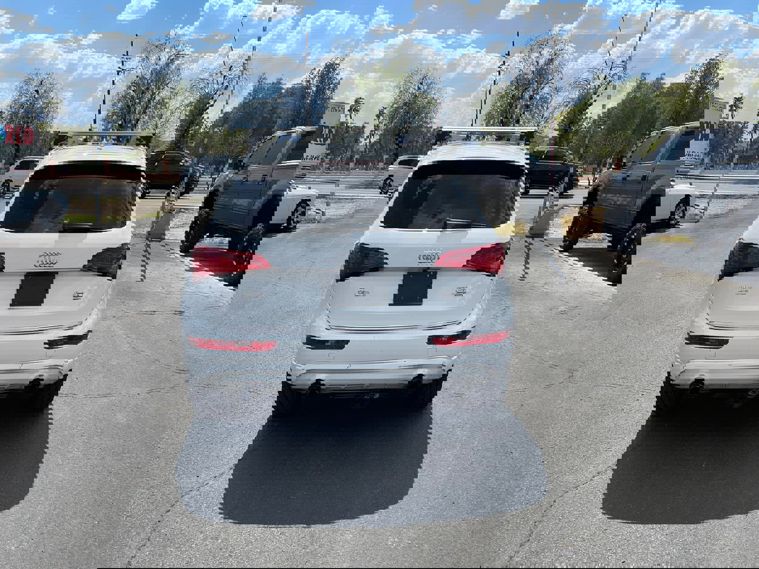 Used 2016 Audi Q5 2.0T Premium Plus w/ Technology Package image 4