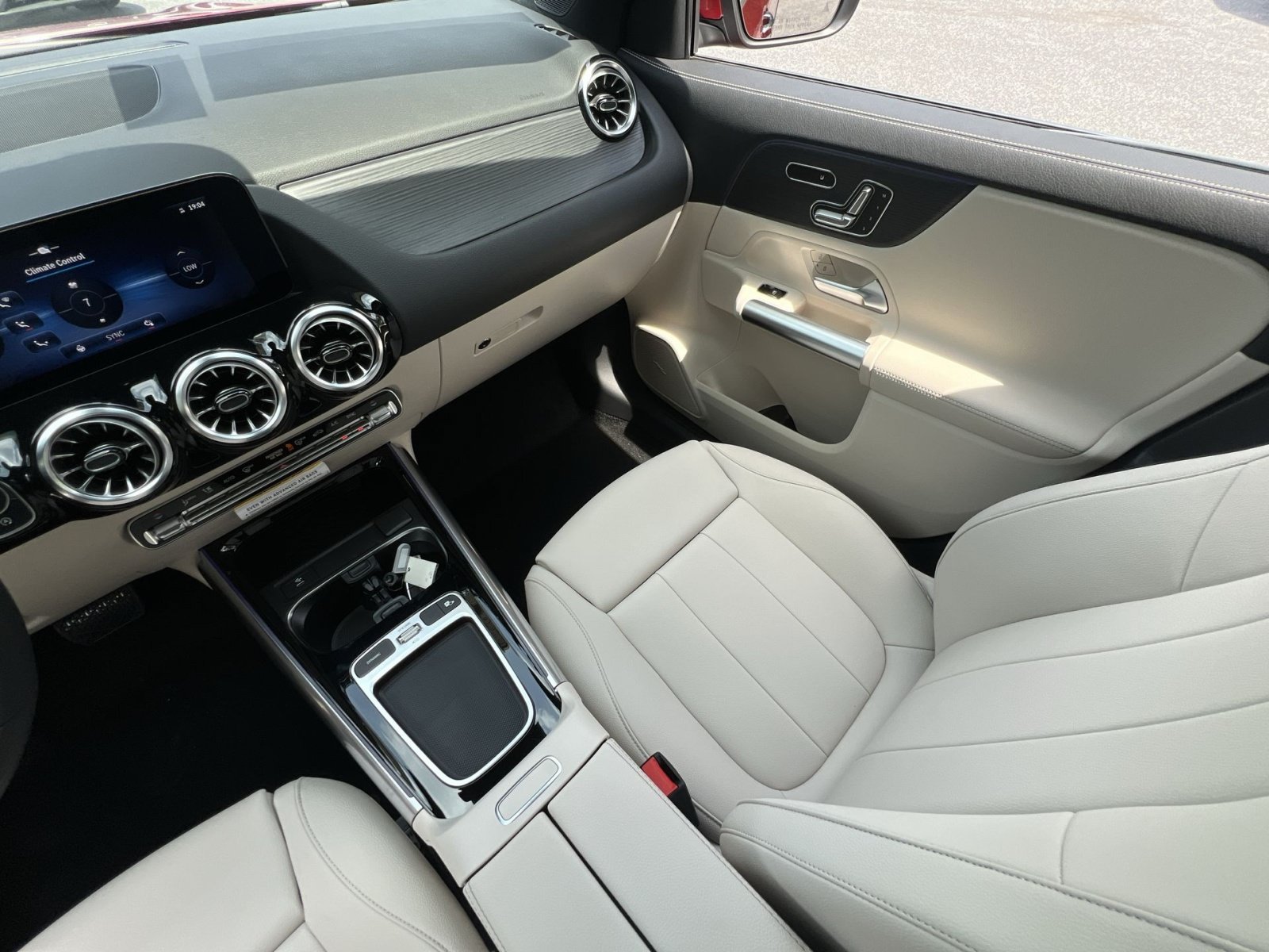 New 2026 Mercedes-Benz GLA 250 4MATIC image 14