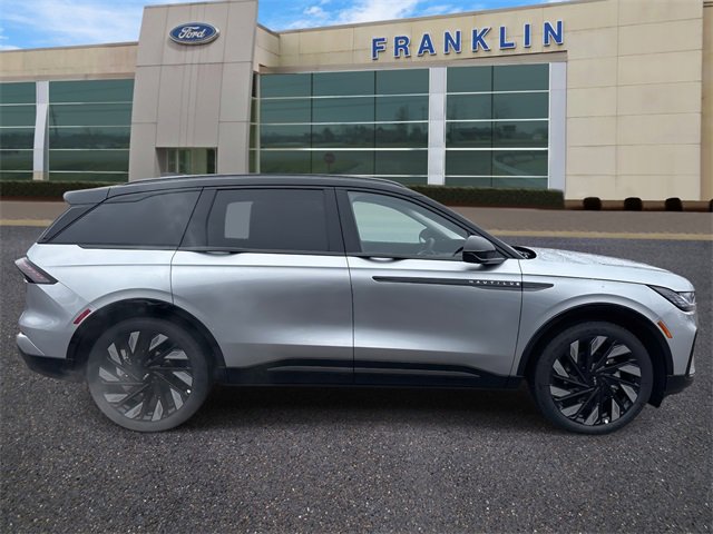 New 2026 Lincoln Nautilus Reserve w/ Jet Appearance Package image 8