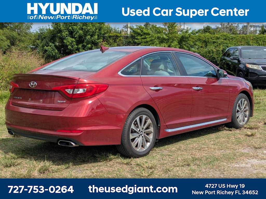 Used 2016 Hyundai Sonata Sport w/ Option Group 02 FWD image 5