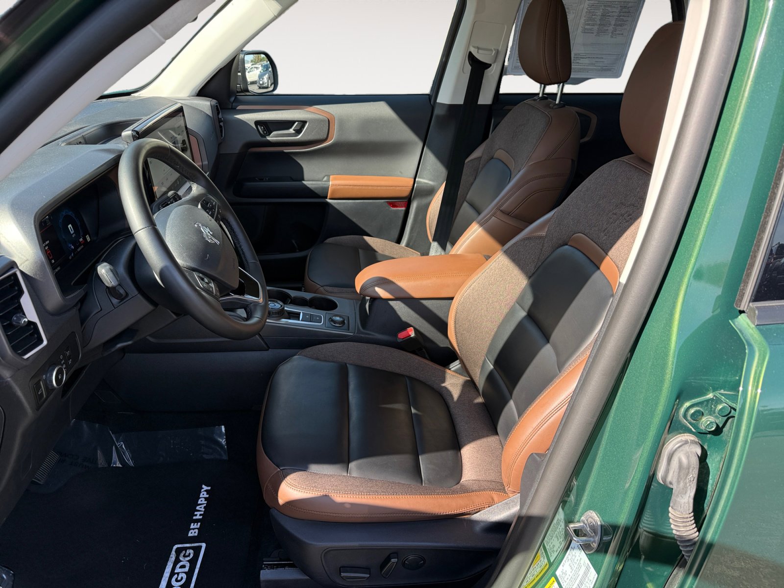 Certified 2025 Ford Bronco Sport Outer Banks w/ Outer Banks Tech Package+ AWD/4WD image 10