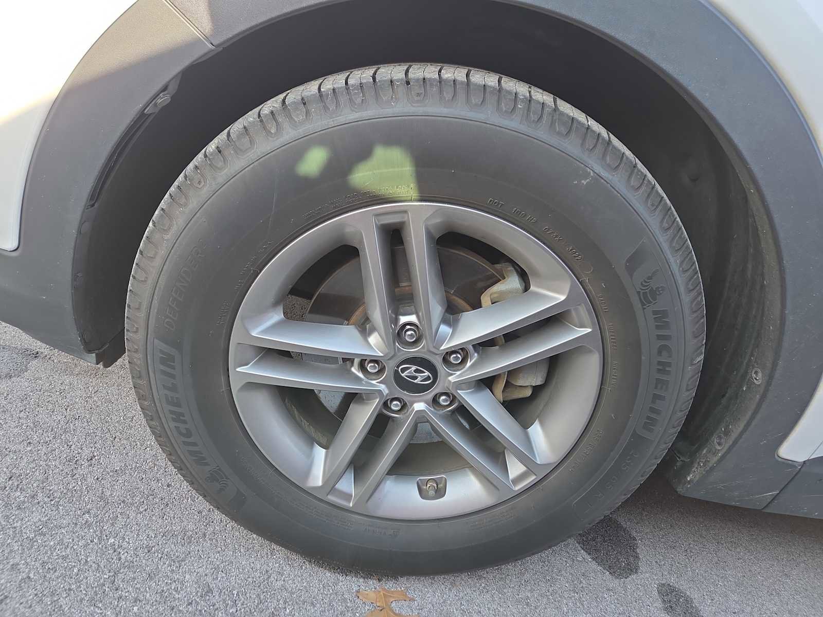 Used 2017 Hyundai Santa Fe Sport image 10