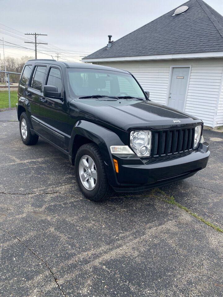 Used 2012 Jeep Liberty Sport AWD/4WD image 3