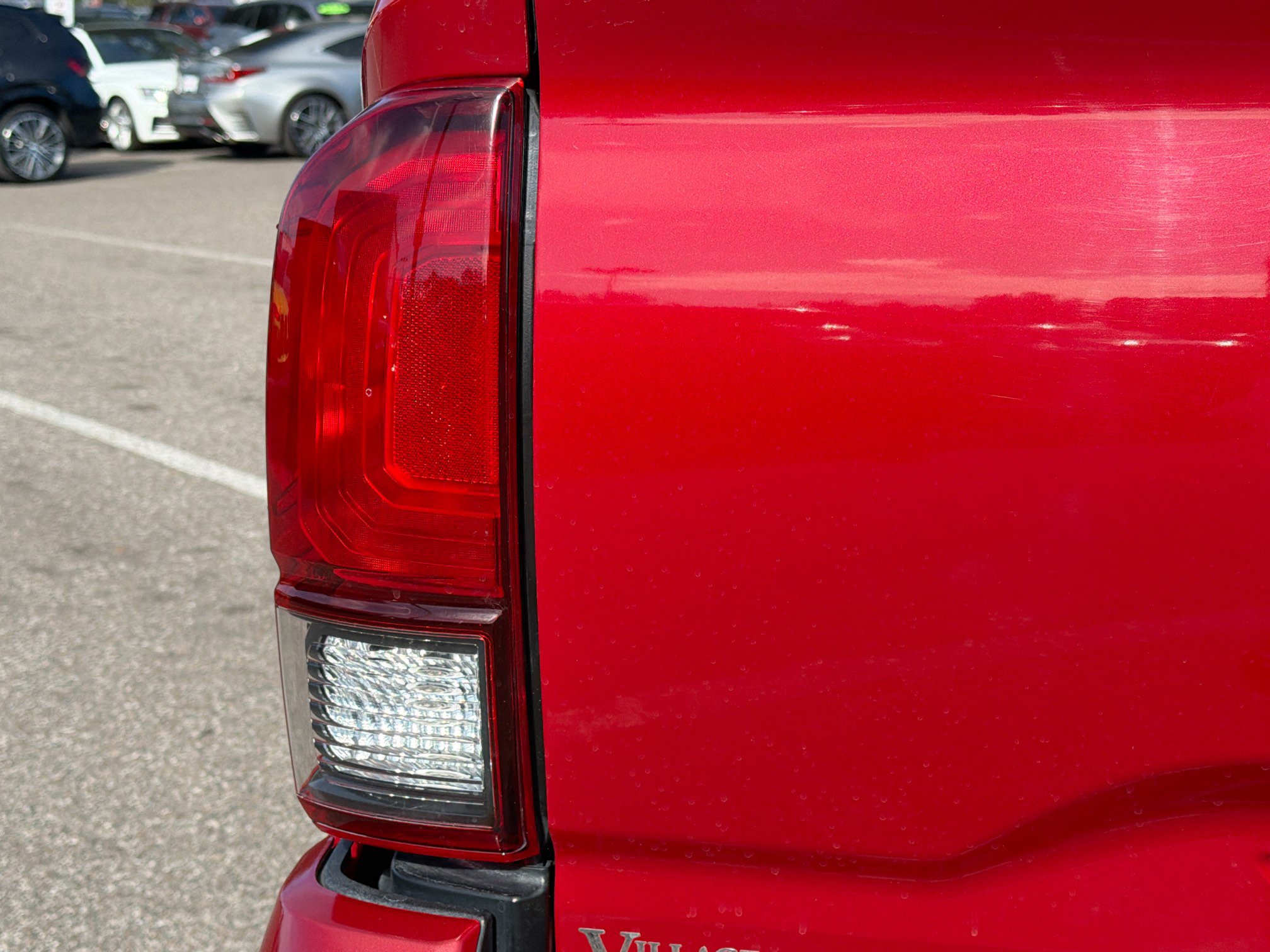 Used 2019 Toyota Tacoma Limited image 11