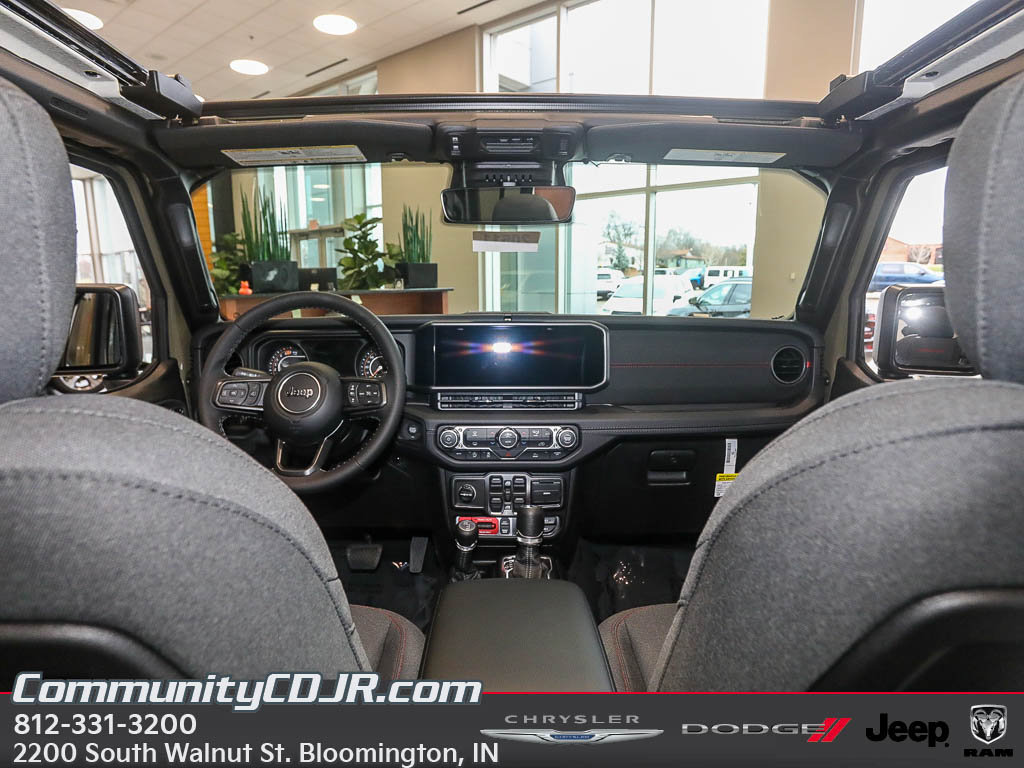 New 2026 Jeep Wrangler Unlimited Rubicon w/ Technology Group AWD/4WD image 21