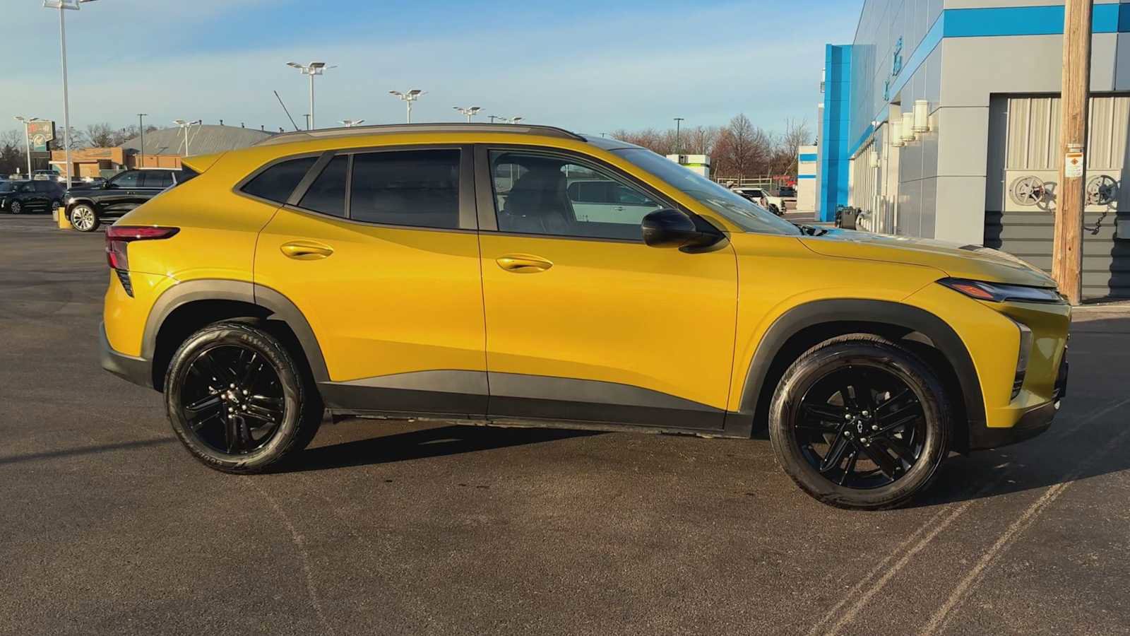 Used 2024 Chevrolet Trax ACTIV w/ Sunroof Package image 9