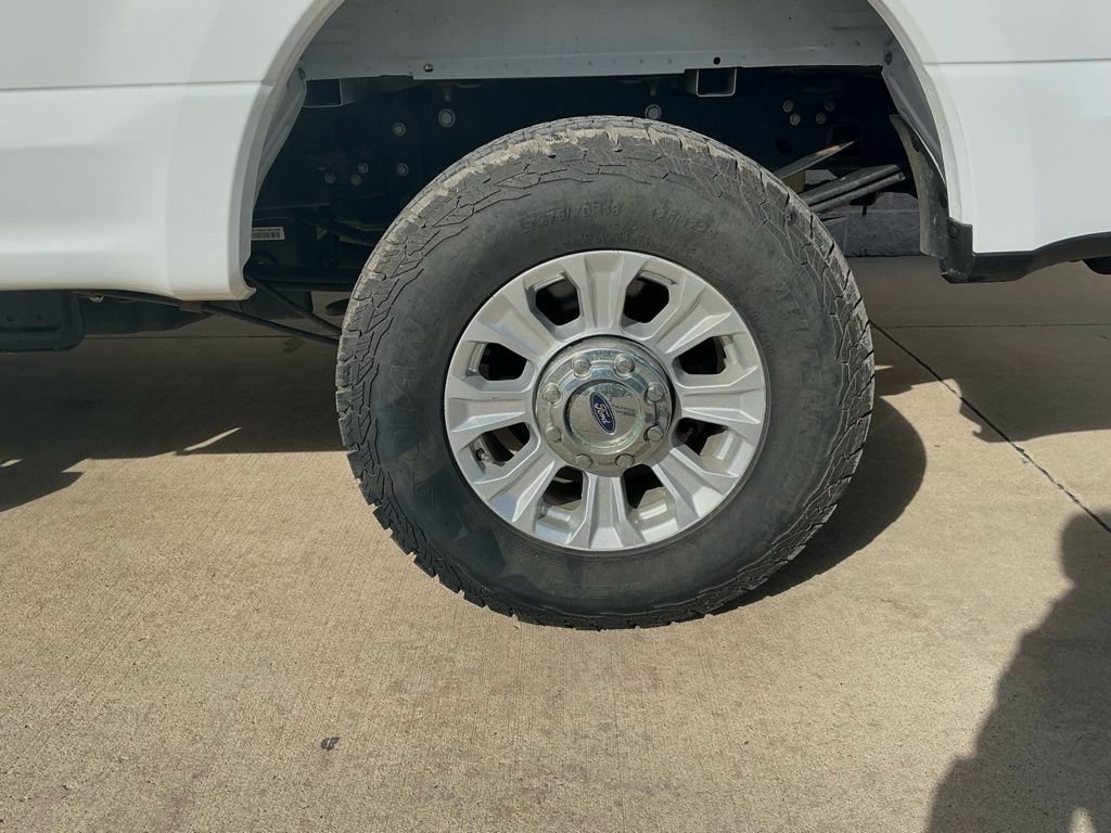 Used 2021 Ford F250 XL w/ Power Equipment Group AWD/4WD image 6