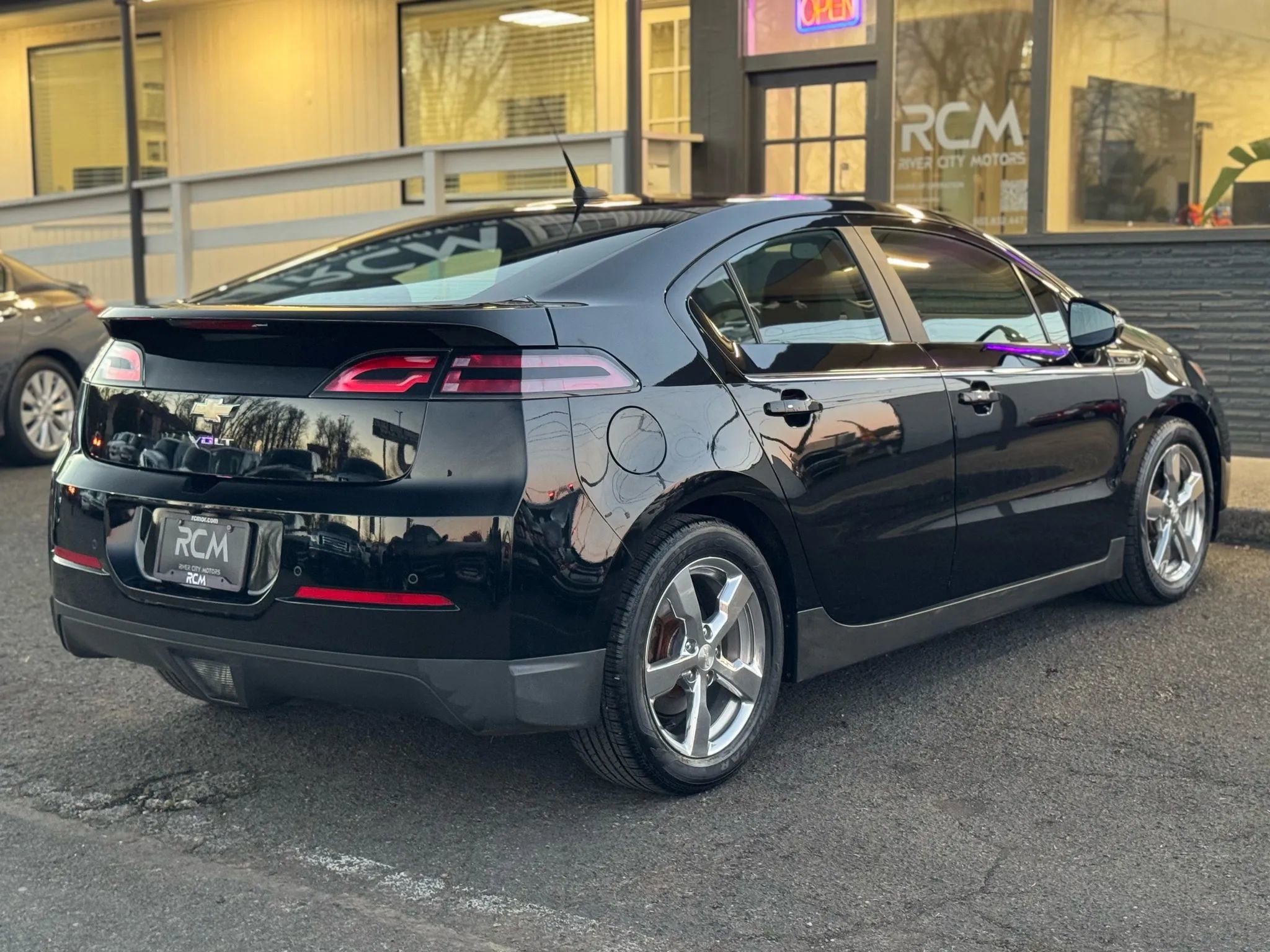 Used 2012 Chevrolet Volt Premium w/ Premium Trim Package image 5