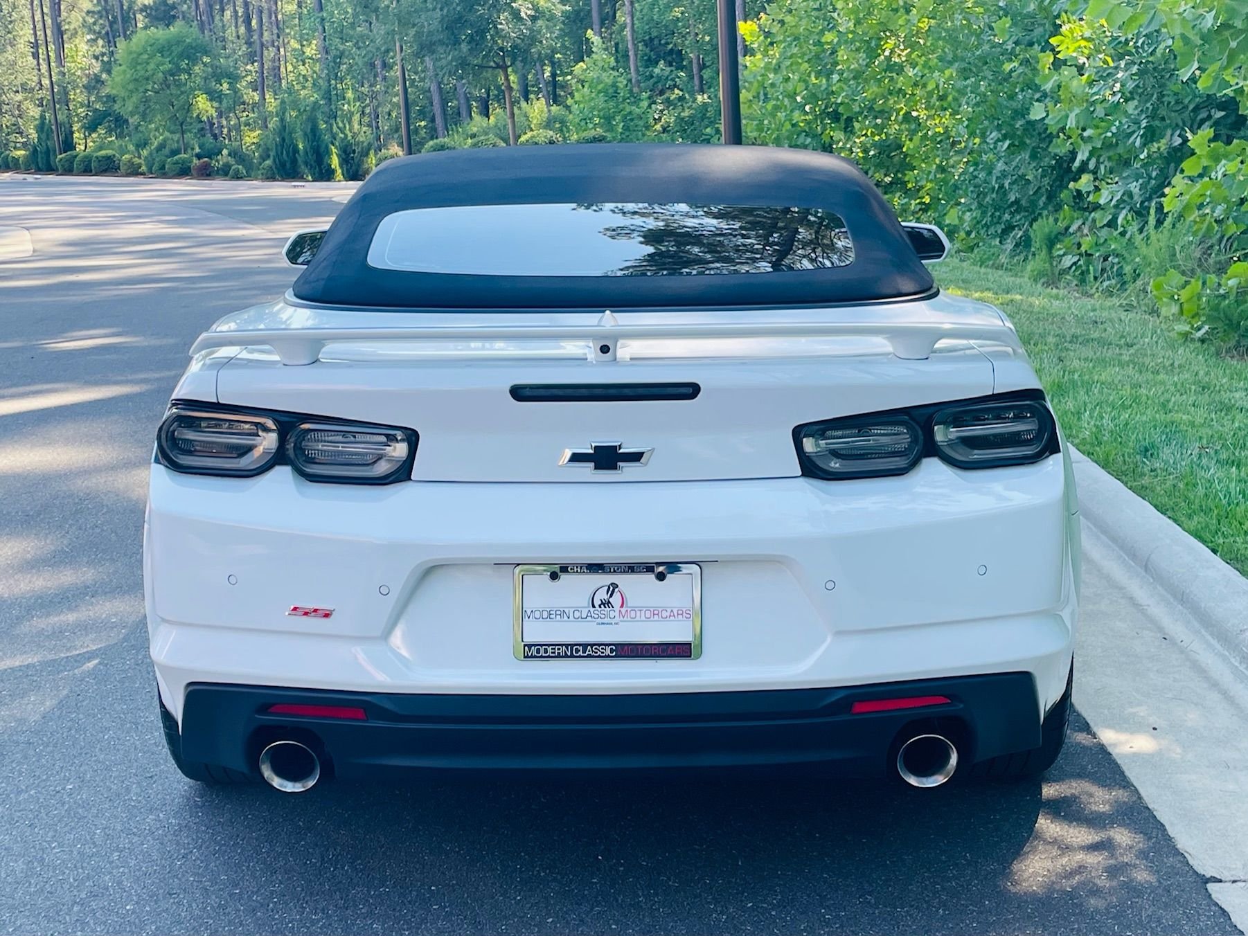 Used 2022 Chevrolet Camaro SS RWD image 18
