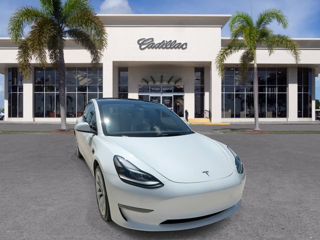 Used 2023 Tesla Model 3 Standard Range RWD image 3