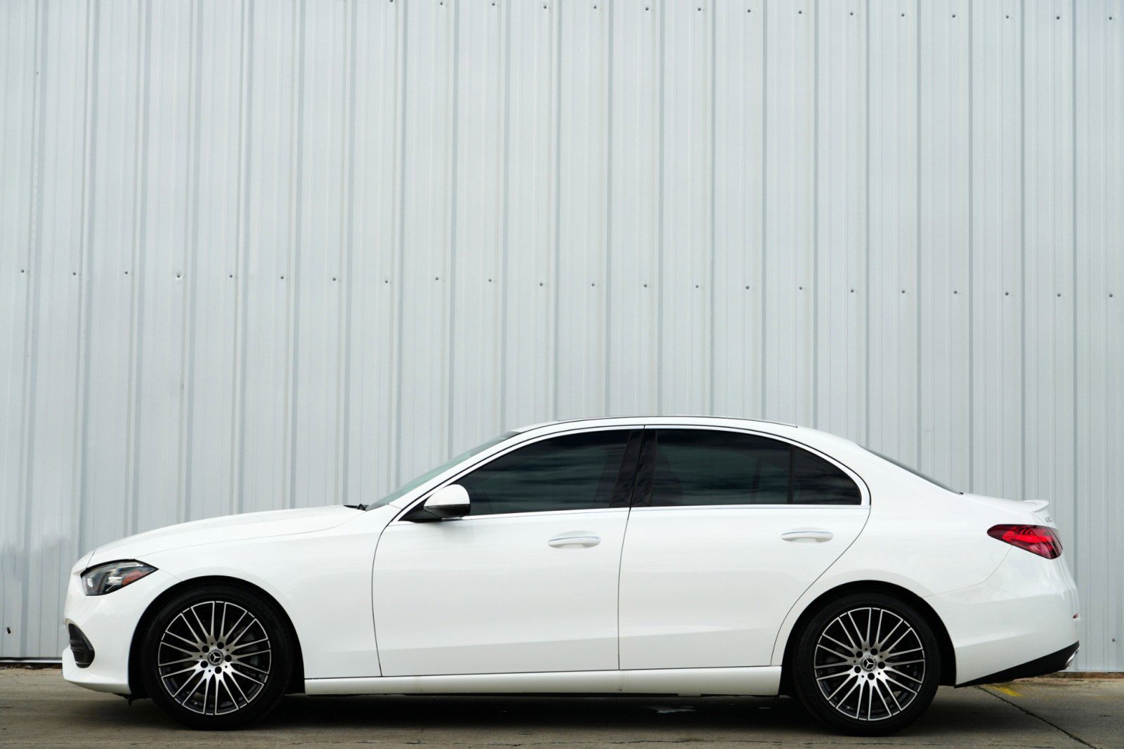 Used 2022 Mercedes-Benz C 300 Sedan image 8