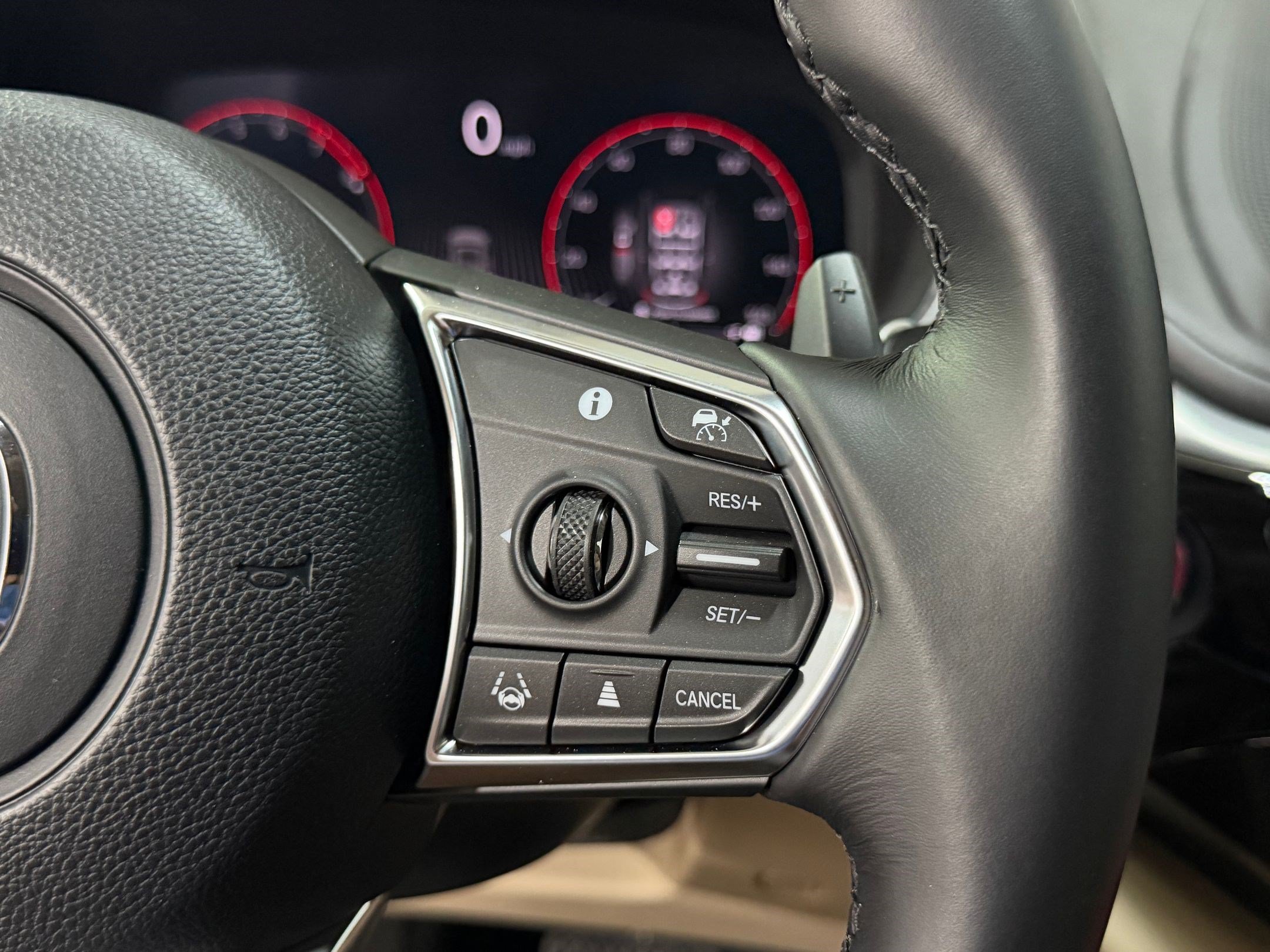 Used 2025 Acura MDX FWD w/ Technology Package image 29
