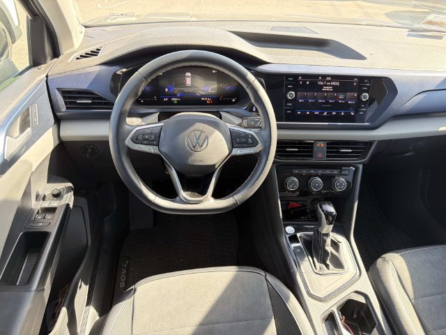 Certified 2023 Volkswagen Taos SE w/ Panoramic Sunroof Package FWD image 8