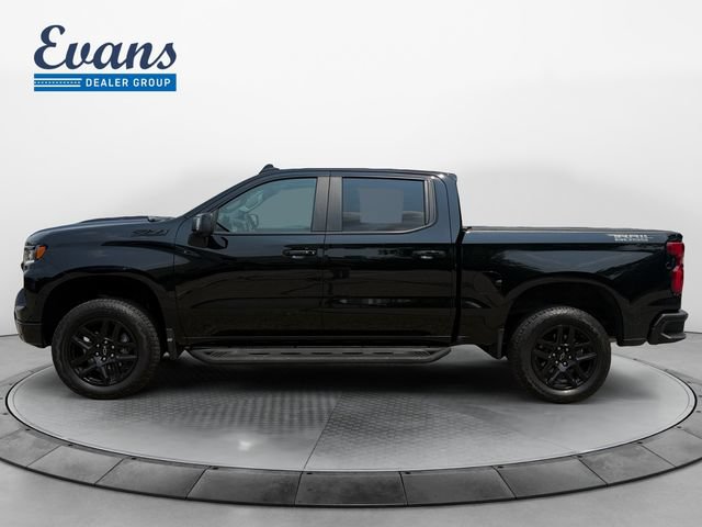 Used 2024 GMC Sierra 1500 AT4 w/ Technology Package AWD/4WD image 3