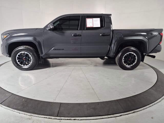 Certified 2024 Toyota Tacoma TRD Off-Road AWD/4WD image 2
