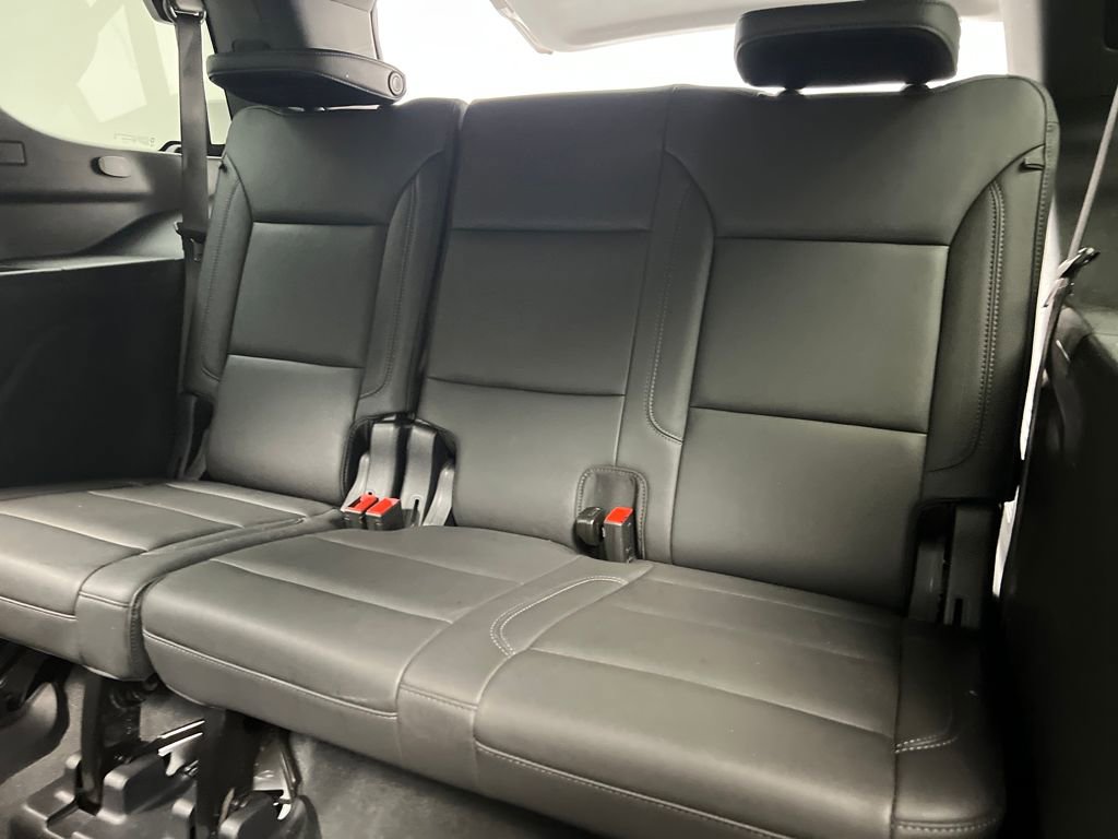 Used 2025 Chevrolet Tahoe LT image 32