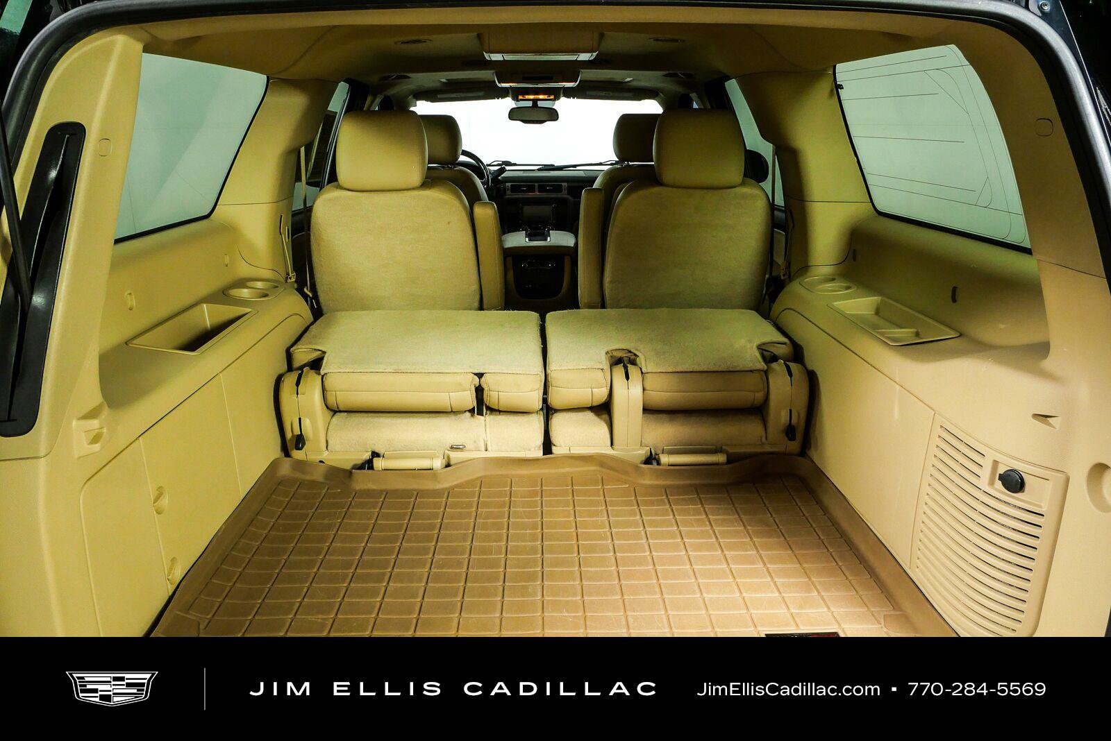 Used 2014 GMC Yukon XL Denali RWD image 32